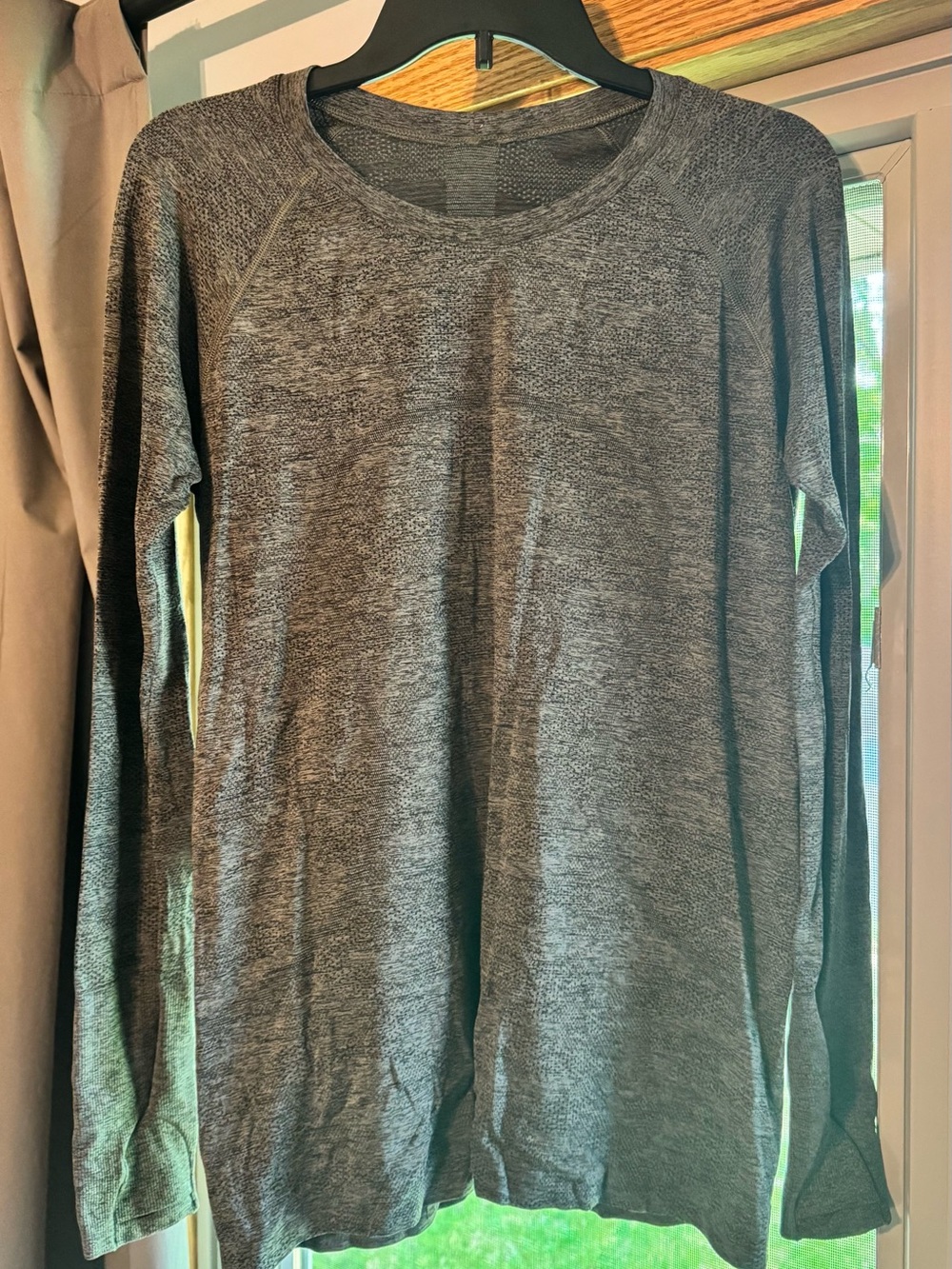 lululemon athletica Heathered Olive Long Sleeve Crew